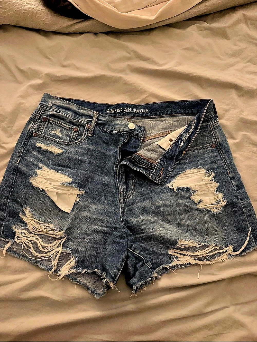 American Eagle 90s Boyfriend Short Distressed Jean Shorts Blue Size 14